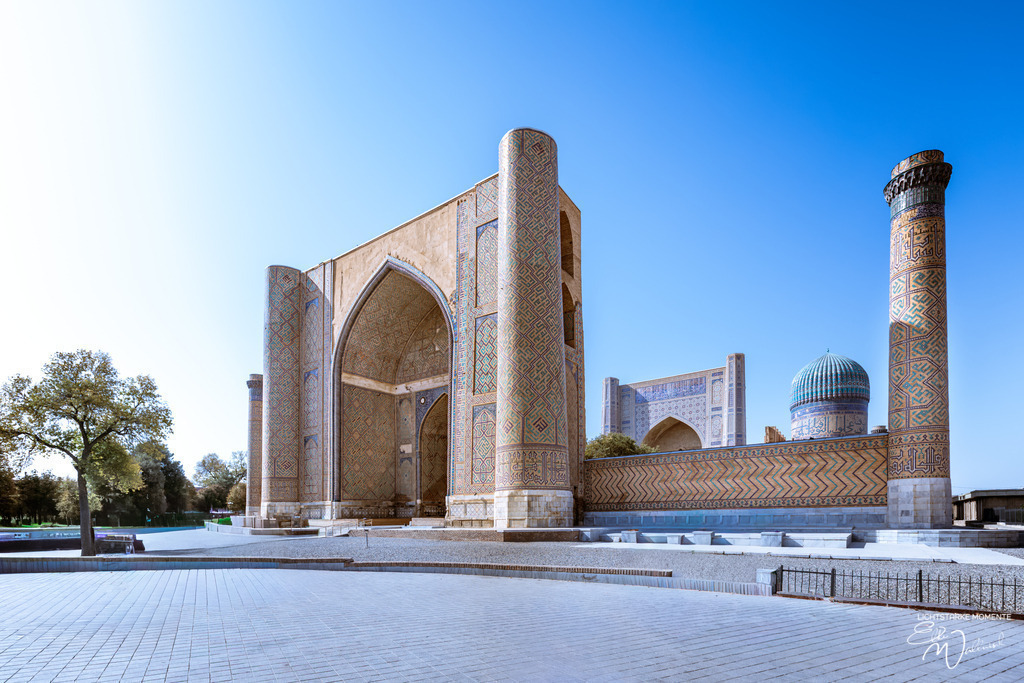 Bibi Chanem Moschee  | Herzlich willkommen auf meiner Seite! Ich bin Elke Wallnisch, Deine Fotografin für lichtstarke Momente. Der Name steht für alles, was mich mit der Fotografie verbindet: Das Licht und seine machtvolle Wirkung auf eine Situation oder unsere Stimmung - Realisiert mit Pictrs.com