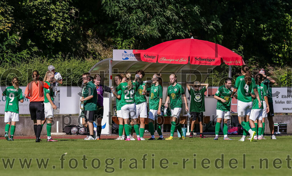 2023-09-16_045_FC_Forstern_gegen_VfL_Sindelfingen_Ladies_I | Forstern, Deutschland, 16.09.2023:
Fußball, B-Juniorinnen-Bundesliga Süd 2023 / 2024, 2. Spieltag, FC Forstern gegen VfL Sindelfingen Ladies I, Endergebnis: 4:1

Foto: Christian Riedel / fotografie-riedel.net