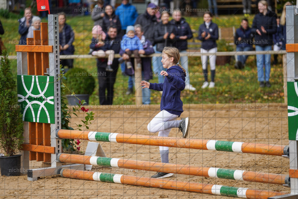 20221009-FAH08555 | Diessen am Ammersee, 2022, Dressur- und Springturnier, Reitsportbilder, Turnierfotografen Bayern, Pferdefotografen, Fotoagentur Herrmann, Turnierbilder
