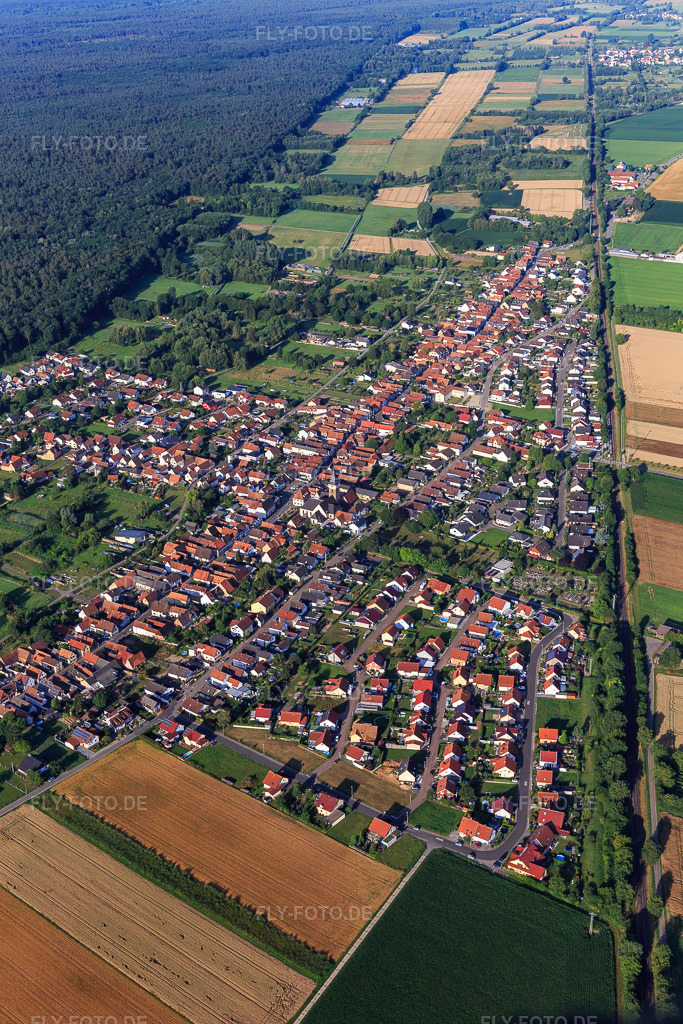 Luftbild: Ortsansicht von Nordosten im Ortsteil Schaidt in Wörth im Bundesland Rheinland-Pfalz in Deutschland. Foto: IMG_121004.jpg vom 04.07.2020 durch Werner Riehm/FLY-FOTO.de