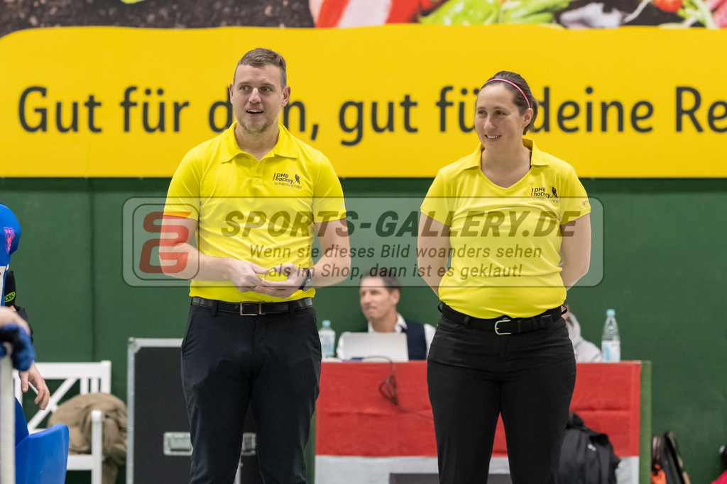 SFE_20230108_0008 | 1. Bundesliga Hockey Damen Rot-Weiss Köln - Düsseldorfer HC am 08.01.2023 in Köln (KTHC Stadion Rot-Weiss Köln Tennis and Hockey Club), Photo: Stephan Fehrmann 2022 (Sports-Gallery),Schiedsrichter