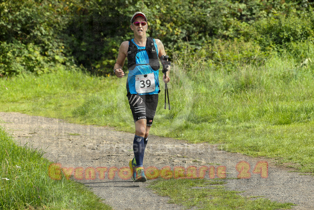 230826_1609_EX1_1516 | Sportfotografie im Rhein-Sieg Kreis, Köln, Bonn, NRW, Rheinland Pfalz, Hessen, etc. Unser Tätigkeitsfeld umfasst den Laufsport vom Volkslauf über den Marathon, Duathlon, Triathon bis zum Ultralauf wie Kölnpfad Ultra oder Schindertrail.