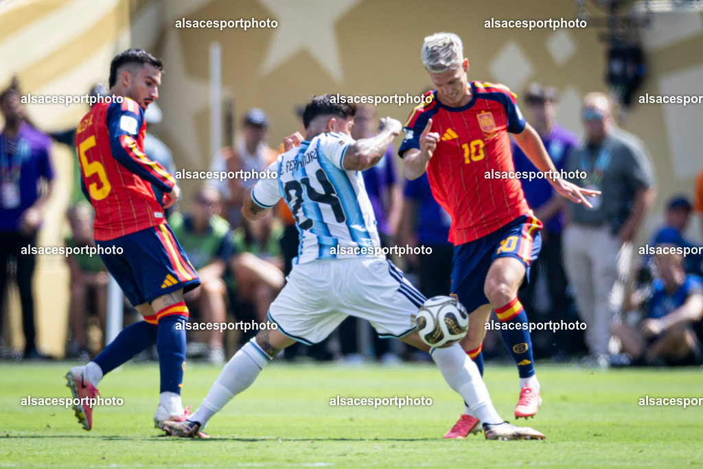 FOOTBALL : Argentine vs Espagne – Finale de la Coupe du Monde FIFA 2026. New York New Jersey Stadium, East Rutherford, New Jersey, États-Unis. 19/07/2026. | Dani Olmo #10 (Spain) et Enzo Fernández #24 (Argentine)