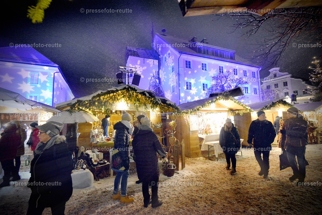 -news-2022-Dez10-Weihnachtsmarkt-Reutte-WTV_6502 | Info aus dem Bezirk Reutte/Ausserfern Tirol sowie eine umfangreiche Bilddatenbank über die gesamte Region: Lechtal, Talkessel Reutte, Tannheimertal, Zwischentoren. Lech, Plansee, Zugspitze, Grenztunnel, B179, Fernpassstraße, Verkehr, Lawinen, Tradition, - Realisiert mit Pictrs.com