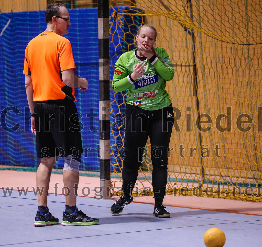 2025-02-15_101_SpVgg_Altenerding_gegen_MTV_Pfaffenhofen | Erding, Deutschland, 15.02.2025:Handball, Bezirksoberliga Frauen Altbayern 2024 / 2024, 14. Spieltag, SpVgg Altenerding gegen MTV Pfaffenhofen, Endergebnis: 27:23Torfrau Hanna Obermair (SpVgg Altenerding, #1)Foto: Christian Riedel / fotografie-riedel.net