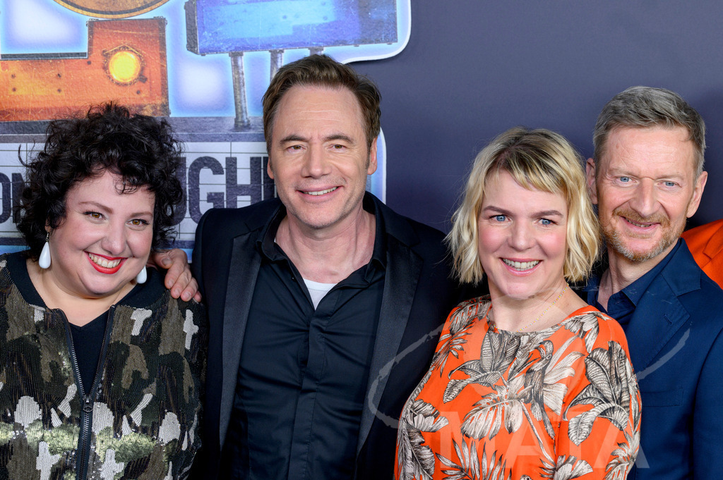_DWI7467 | Meltem Kaptan, Michael Bully Herbig, Mirja Boes und Michael Kessler bei der Premiere der 5. Staffel der Amazon Prime Video Comedy-Gameshow 'LOL: Last One Laughing' in der Astor Film Lounge. München, 21.03.2024 - Realisiert mit Pictrs.com
