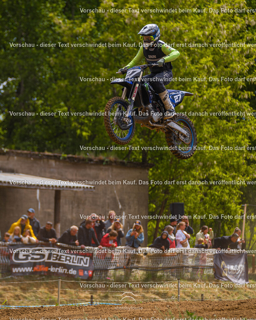 05_17_GroßGlienicke_clubsport-0557 | Sportfotografin aus Berlin-Brandenburg mit Fokus auf Motocross. Ich halte deine sportliche Leistung und echte Emotionen auf und neben der Strecke professionell fest. Entdecke die Fotos von deinem Rennen und bestelle sie direkt hier im Shop.