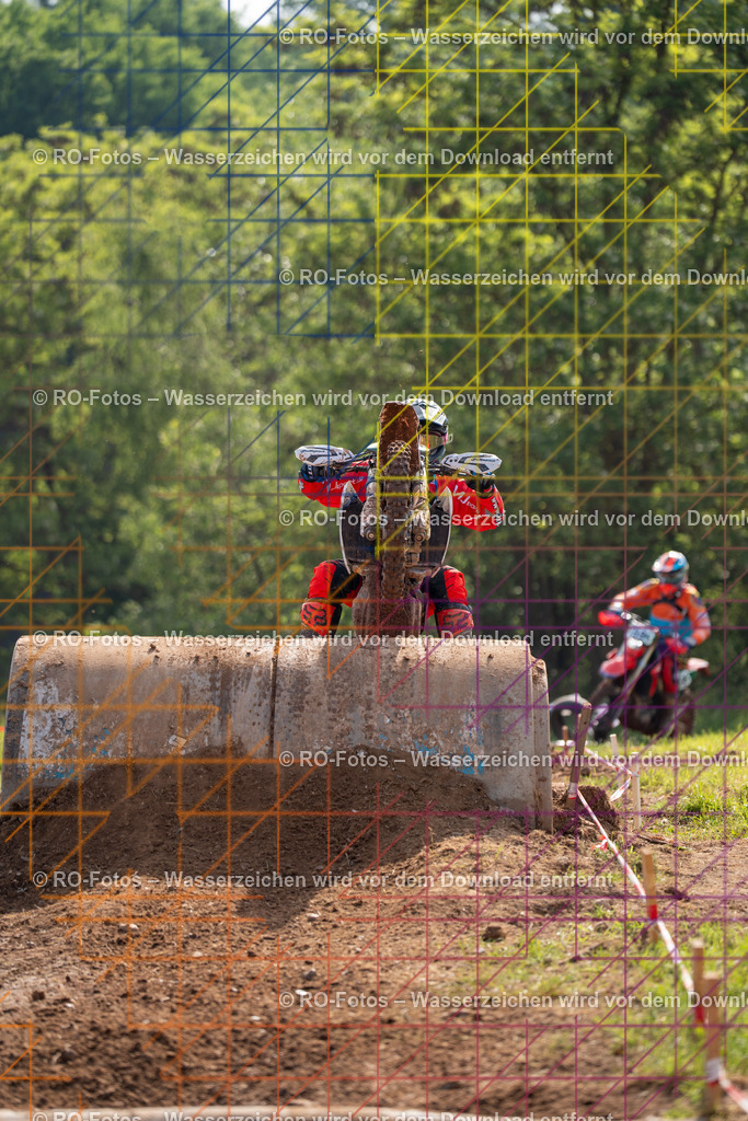 Wolfshausen 4 Lauf -243 | Sportfotografie von RO-Fotos: Motorsport, Motocross, Enduro, Laufveranstaltungen und Triathlon. Professionelle Fotos von Sportlern und Events. - Realisiert mit Pictrs.com