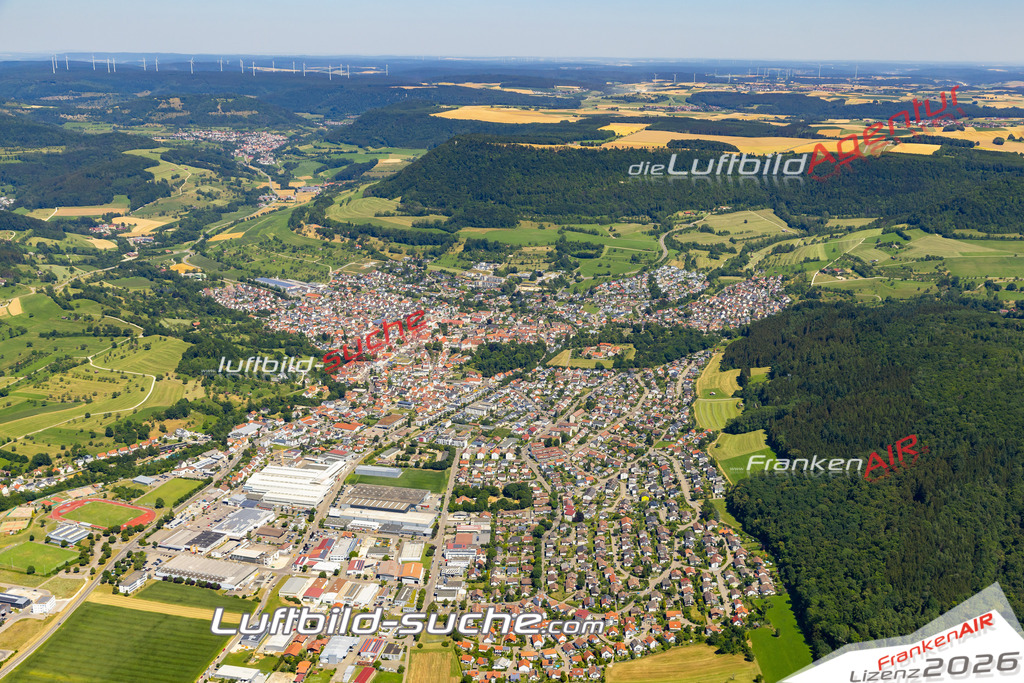 Aktuelles Luftbild von  Donzdorf - Die Luftaufnahme wurde 2022 mittels UL-Flugzeug erstellt ( keine Drohne ) - hochauflösende Kamera-Systeme von  Canon -Beste Qualität - Für grossformatige Ausdrucke geeignet. Die Geschenkidee !