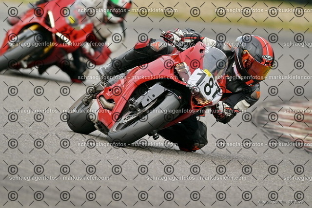 25bt05-1023 | markuskiefer.com - Realisiert mit Pictrs.com