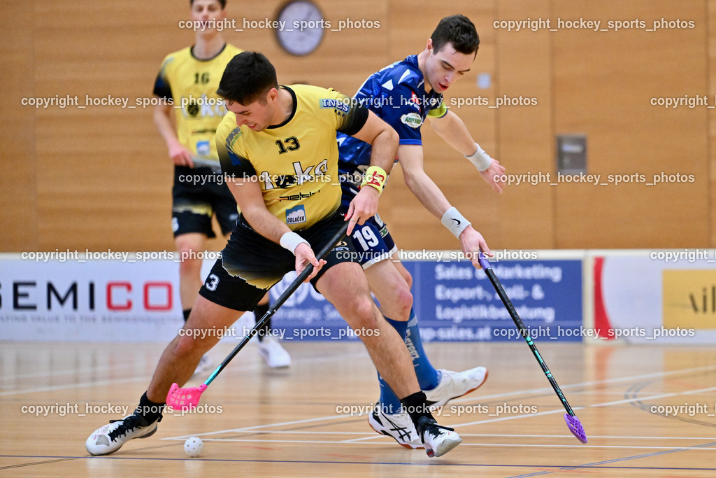 VSV Unihockey  vs. FBK Loka  | #13 Blaž Tomc FBK Loka, #19 Philipp Seiser VSV Unihockey, VSV Unihockey  vs. FBK Loka , VSV Unihockey  vs. FBK Loka  am 25.01.2026 in Villach (Ballspielhalle St. Martin), Austria, (Photo by Bernd Stefan)
