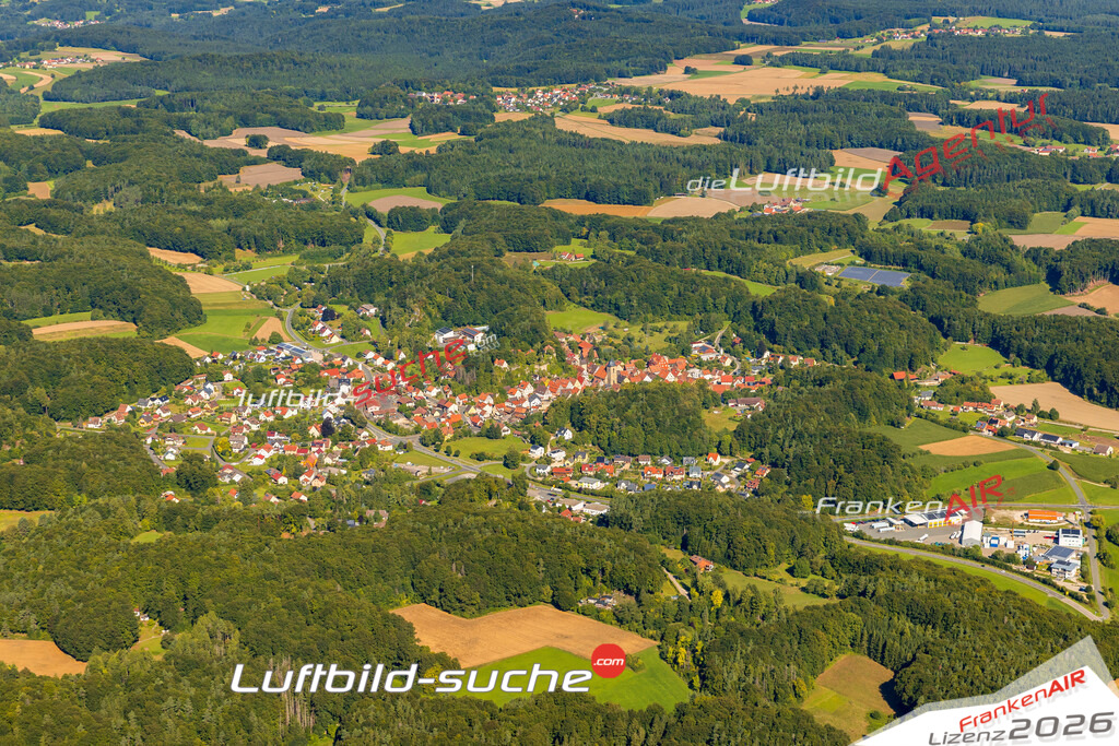 Luftaufnahme von Betzenstein - Die Luftaufnahme wurde 2025 vom UL-Flugzeug heraus erstellt ( keine Drohne ) - Hochauflösende Luftaufnahme - für professionelle Ausdrucke geeignet. Die Geschenkidee !Mit Lizenz und Bildrechte bestellbar
