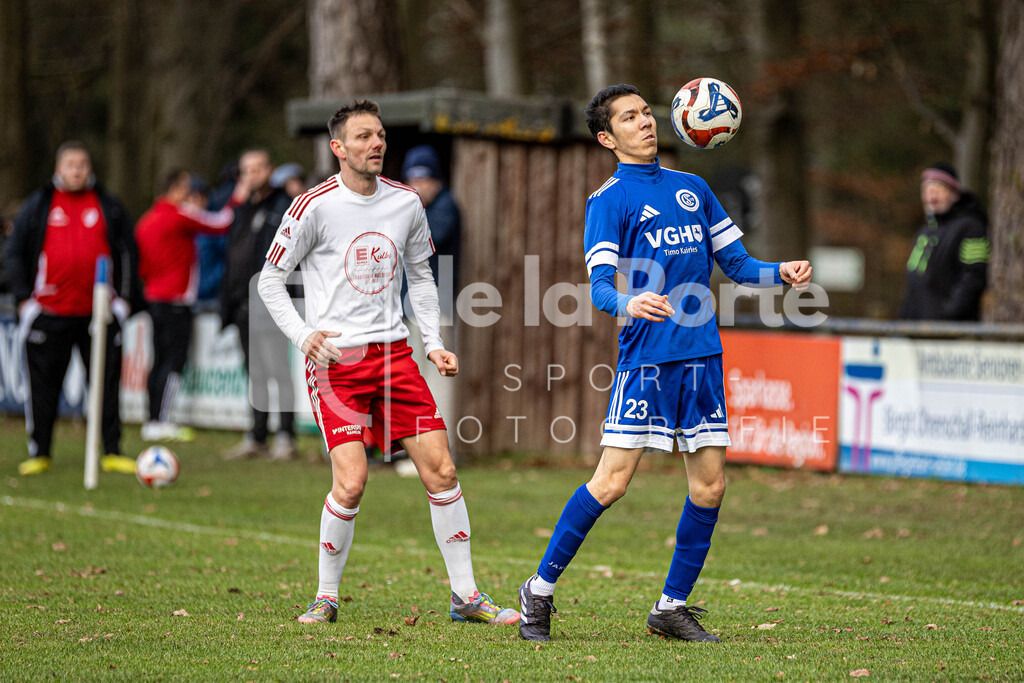 SC Uelzen - Razee_ Mohammad Reza vs Suhlendorf 301125 dlP | immodelaporte-sportfotos - Realisiert mit Pictrs.com
