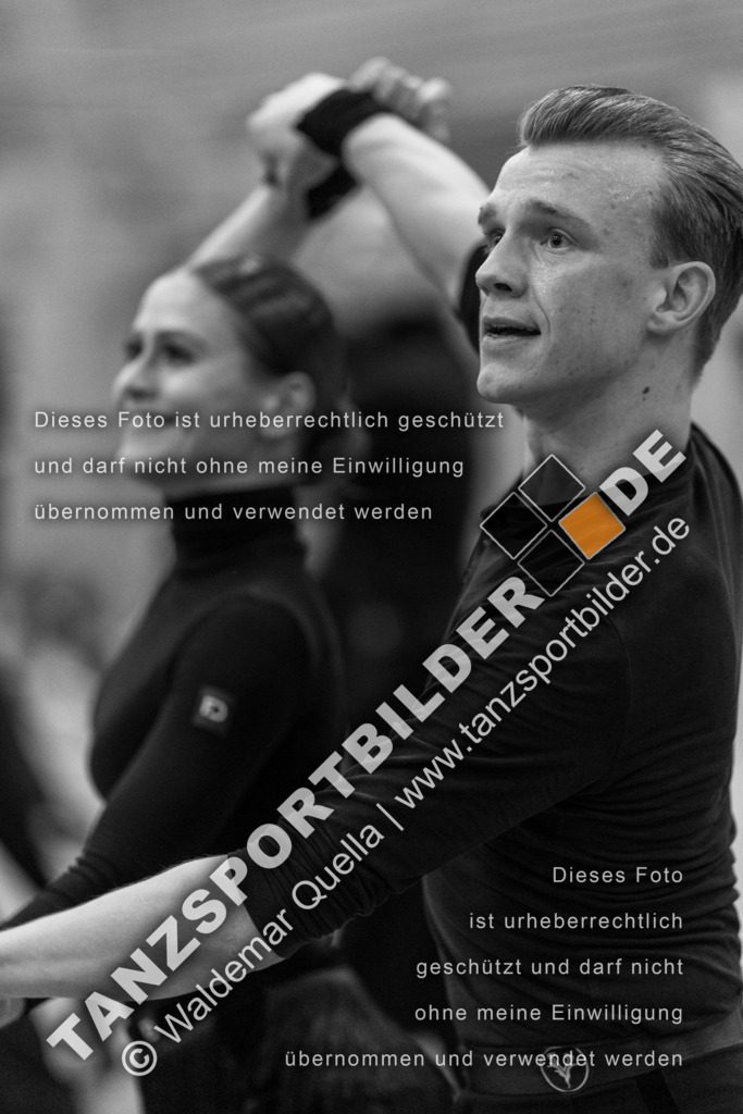 20231020-00819 | Hier finden Sie Tanz Bilder vom Latein und Standard Formationen tanzen. Sportbilder vom Tanzsport. Schöne Fotos und von Weltmeisterschaft, Europameisterschaft, Bundesliga, Regionalliga, Oberliga und Landesliga sowie von GOC Stuttgart, DanceComp, WM Bremen