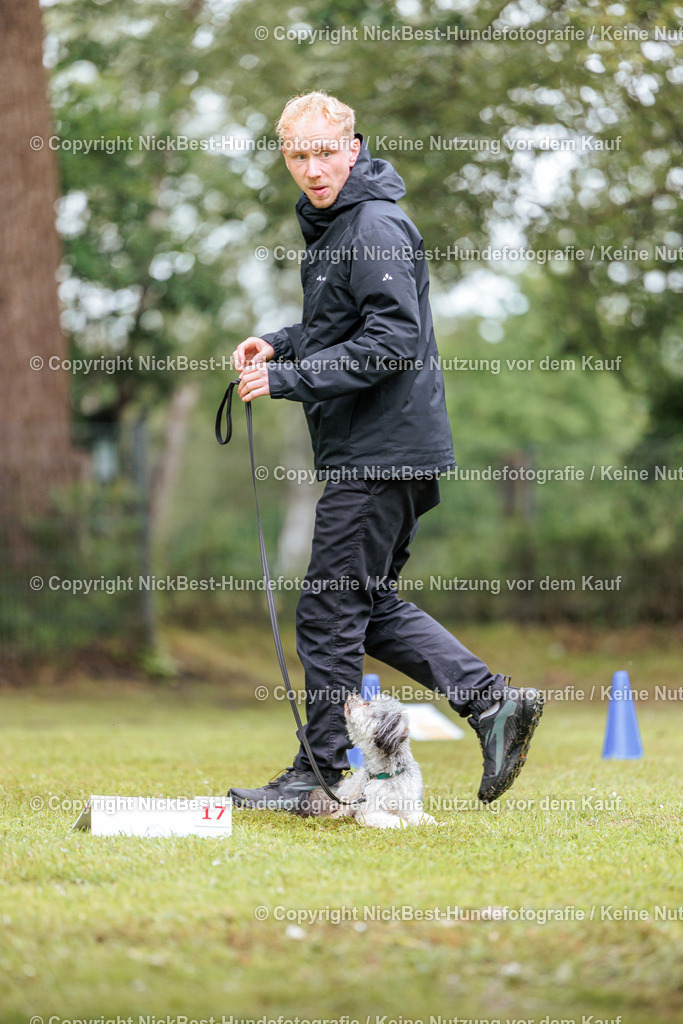 RO-Blumenthal-2026-Nickbest-Hundefotografie-4734 | Dein Hund! Dein Moment! Deine Erinnerungen! Hundefotografie in Bremen Blumenthal. Ich fange die besonderen Momente deines Vierbeiners ein – ob Indoor mit Blitzanlage oder in der freien Natur. Sicher dir dein Moment und dein Termin für eure Erinnerungen.