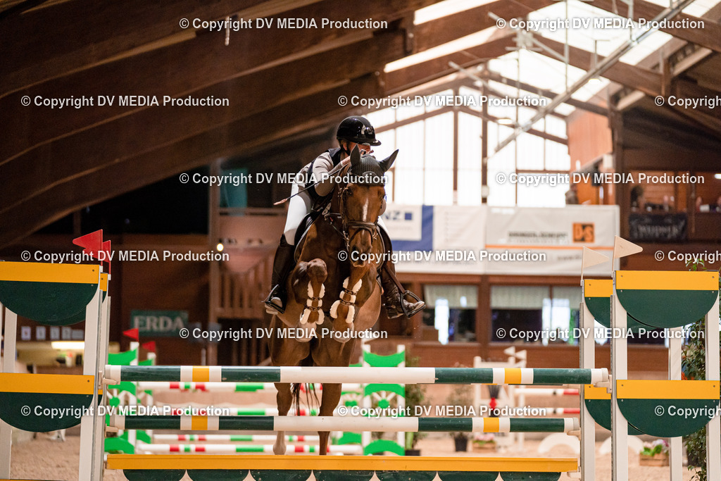 Springen Tag 1-703 | dv-media-shop - Realisiert mit Pictrs.com