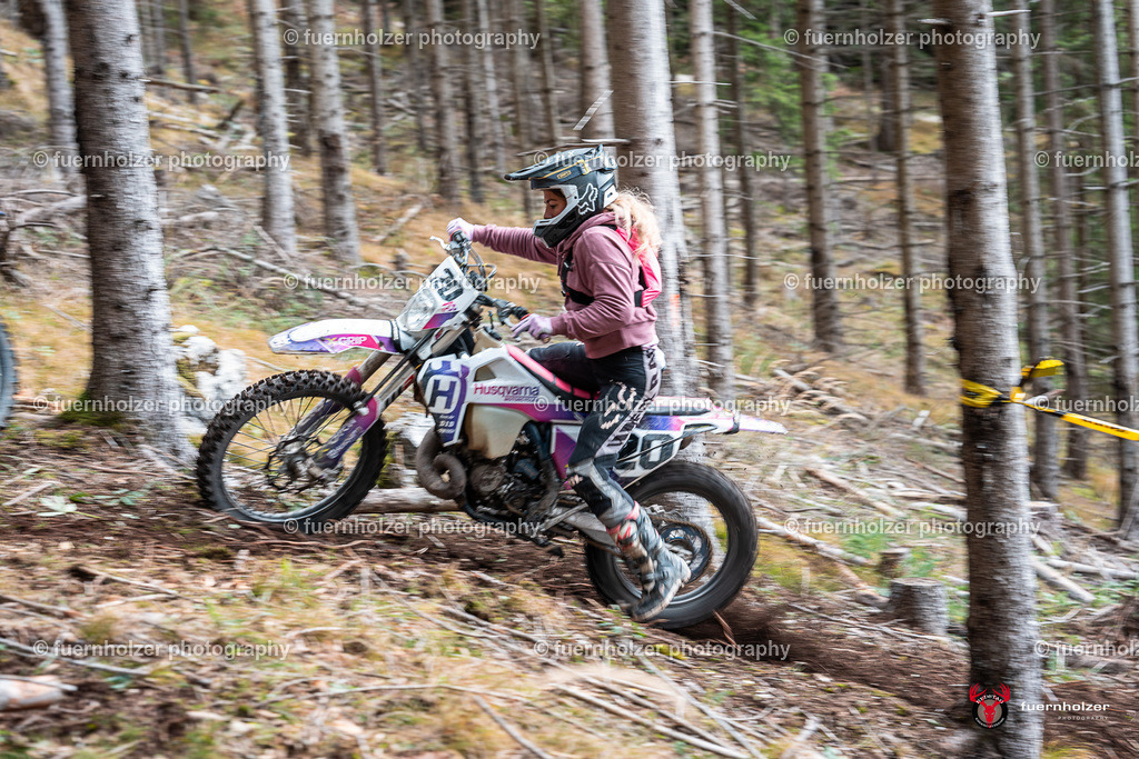 fuernholzer_251026-C1-361 | Fotografische Impressionen von der Red Stag Enduro Extreme by fuernholzer-photography.com. Endurosport in Österreich fotografisch festgehalten von fuernholzer. Auftragsfotografie für Private, Gewerbefotos und Industriefotografie. Eventfotografie, Sportfotografie und Motorsportfotografie. Anbieter von Fotoworkshops, Fototraining, fotografischen Vorträgen und Fotoseminaren.