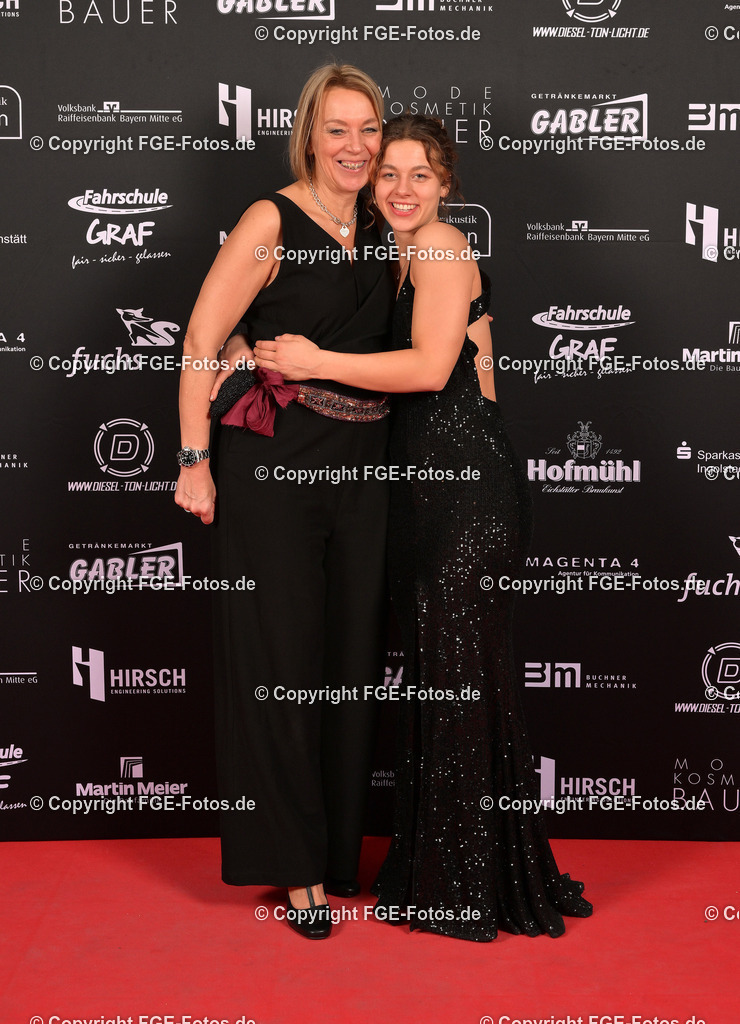 20240114-fge-fotos-0345 | Eröffnungsball der FGE am 14.01.2024 im Alten Stadttheater in Eichstätt. - Realisiert mit Pictrs.com