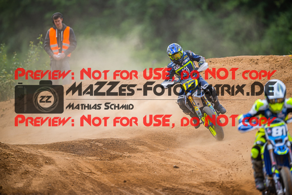 MaZZes_FotoMatrix_220528_8225 | Fotograf Mathias Schmid
Sportfotograf,
Eventfotograf,
Hochzeitsfotograf,
Portraitfotograf