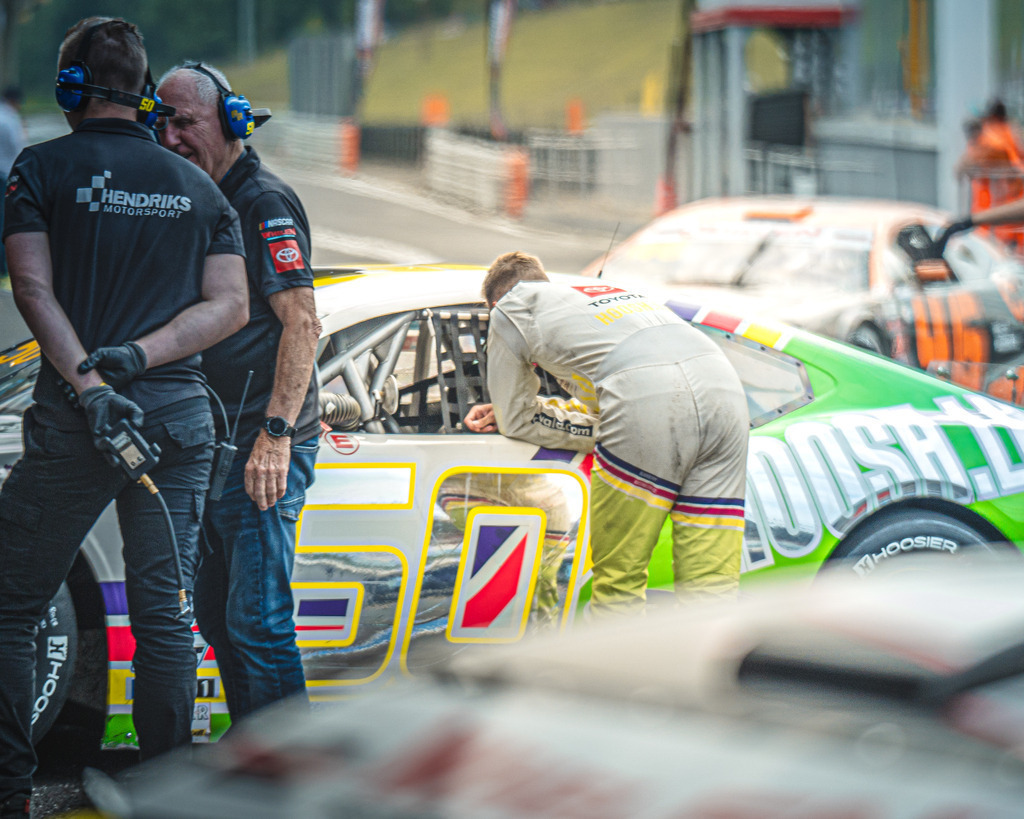 _DSC4733 | Exklusive Motorsport-Fotografie aus Leipzig von TXO Media – für Rennfahrer, Teams & Sponsoren. Sausemuth liefert starke Bilder, die Emotion zeigen. Jetzt buchen & glänzen! - Realisiert mit Pictrs.com