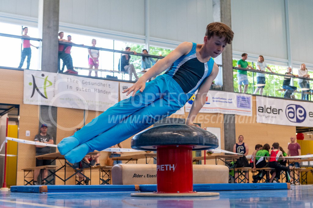 104. Zürcher Kunstturnertage Neftenbach - 15. May 2022 | 104. Zürcher Kunstturnertage Neftenbach
Turnhalle Ebni, Neftenbach
Programm 1 (P1)
Bild: Sportfotografie Markus Aeschimann | www.markus-aeschimann.ch - Realisiert mit Pictrs.com