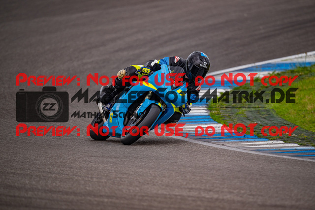 MaZZes_FotoMatrix_240701_6007705_5292 | ROT