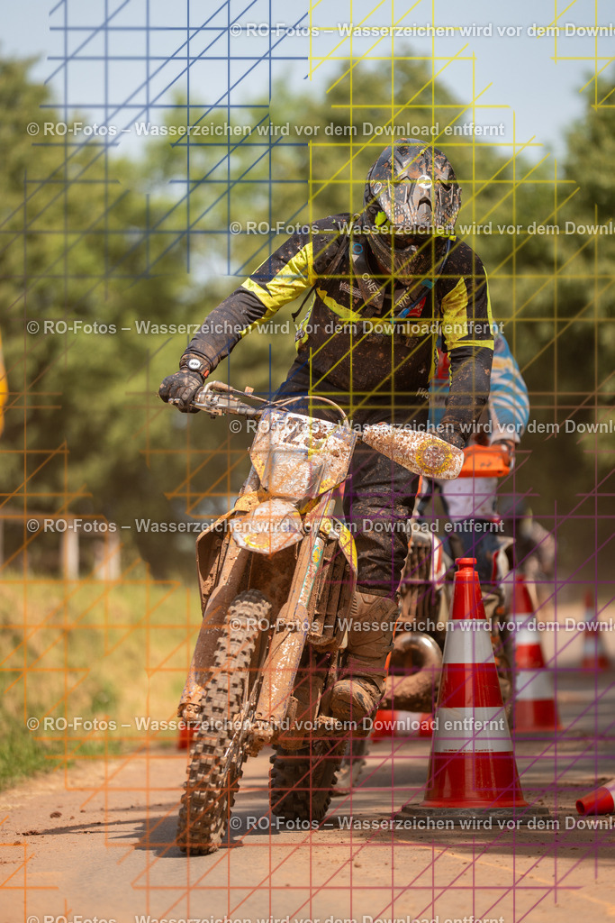 Wolfshausen 4 Lauf -1678 | Sportfotografie von RO-Fotos: Motorsport, Motocross, Enduro, Laufveranstaltungen und Triathlon. Professionelle Fotos von Sportlern und Events. - Realisiert mit Pictrs.com