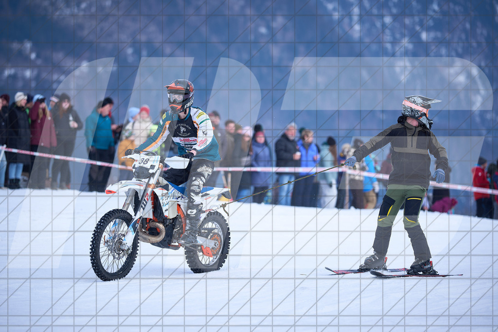 11. Holzknecht Skijöring | Skijöring am 24.01.2026: 11. Holzknecht Skijöring in Gosau am Dachstein, Oberösterreich, ÖsterreichFoto: © 2026 Martin Bihounek | mb-creative.eu