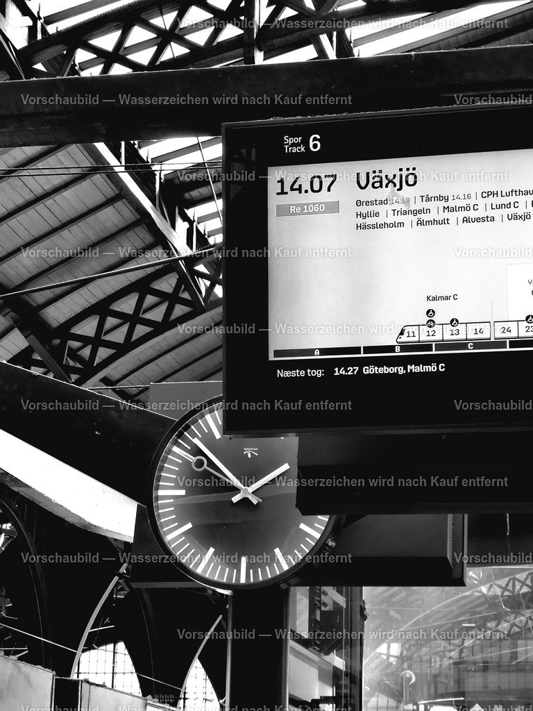 Zug nach Växjö | siehe Galerie "Eisenbahn" - Realisiert mit Pictrs.com
