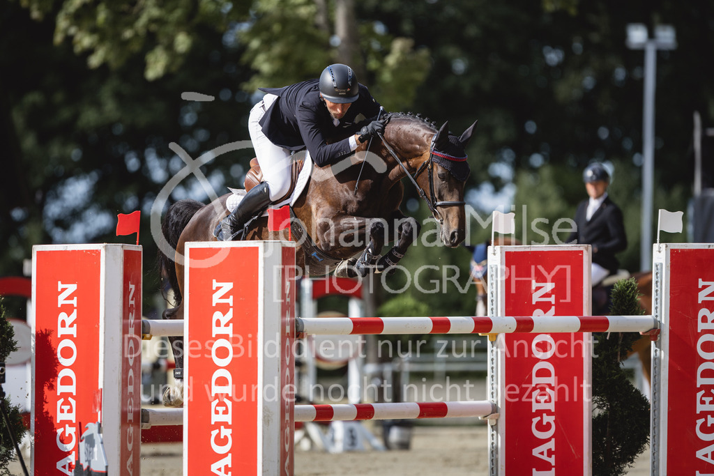 230826_Delbrueck_Youngster-M-506 | Deine schönsten Turniermomente als professionelle Fotos! Entdecke hochwertige Pferdesport-Fotografie im Online-Shop. Jetzt Fotos finden & bestellen!