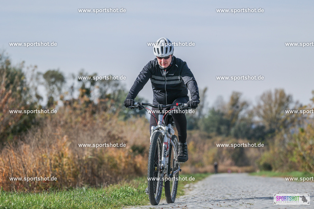 6R3A0598 | PANNONIA GRAVEL 2025 #pannoniagravel #gravel #offroad #onroad #burgenland #neusiedlersee #nrm #neusiedlerseeradmarathon #yourpictrs #sportshot_your_pictrs @Sportshot Photography www.sportshot.de