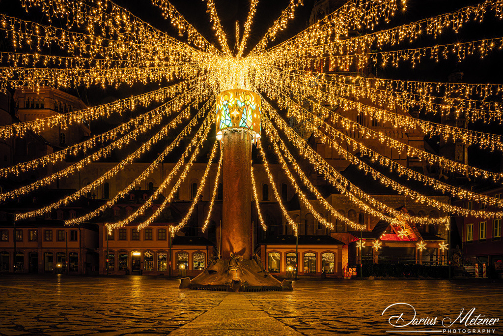 Die Weihnachtsbeleuchtung auf dem Marktplatz in Mainz | Die Weihnachtsbeleuchtung auf dem Marktplatz in Mainz