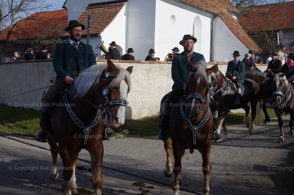 IMGP1508 | fotografiert von Axel PollmannLeonhardi Wallfahrt Benediktbeuern und Murnau, Fronleichnam, Fasching, Landschaft im Loisachtal und Benediktbeuern  - Realisiert mit Pictrs.com