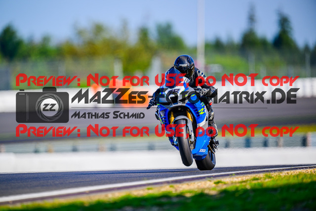 MaZZes_FotoMatrix_240901_6007705_5716 | STK1000