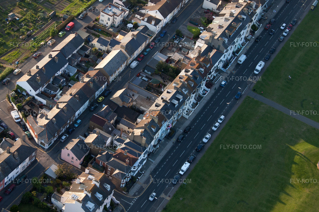 Aerial view: View of the town in Deal in the state England, Great Britain. – Photo: IMG_50844.jpg taken on 05/27/2012 by Werner Riehm/FLY-FOTO.com – Resolution of the original: 4752 x 3168 px