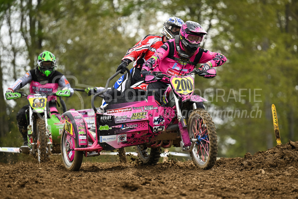 Motocross Schlatt bei Winterthur - 30. April 2023 | #200 Haberthuer Andri / Steck Rolf aus Deitingen (CH) auf Wsp Zabel in der Kategorie Seitenwagen am Motocross Schlatt bei Winterthur, 30. April 2023. 
Instagram: @mx_schlatt | @mc_wila | @sam_schweiz
Bild: Sportfotografie Markus Aeschimann | www.markus-aeschimann.ch - Realisiert mit Pictrs.com