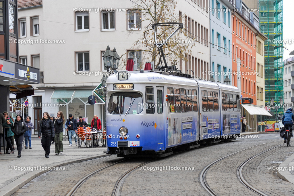 Wuerzburg_ Strassenbahn_ 01.02.2024-12 | 01.02.2024, Wuerzburg, AUT, Strassenbahn, im Bild Straßenbahn-Typ Duewag GT-D, Strassenbahn, Innenstadt, Verkehrsmittel, Verkehr, Oeffentlich, Oeffi, Historisch, Transport, Tram, Bim