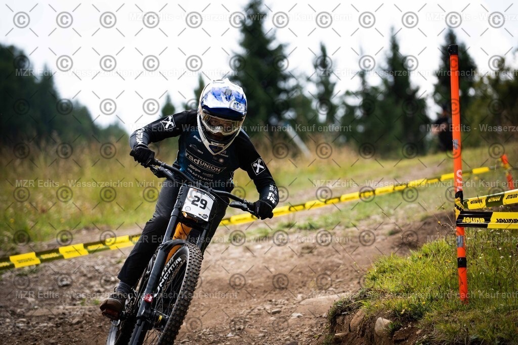 x-267 | mzredits - Realisiert mit Pictrs.com