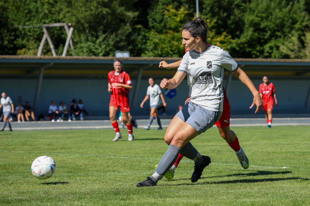 Fußball I FRAUEN I Saison 2025-2026 I Freundschaftsspiel I FC Loppenhausen - 1FC Heidenheim 1846 II I_250831_9000 | Fotopresso – Sportfotografie in Heidenheim & Umgebung. Professionelle Sportfotografie für unvergessliche Momente. Dynamische Action-Shots, emotionale Szenen & hochwertige Bilder. - Realisiert mit Pictrs.com