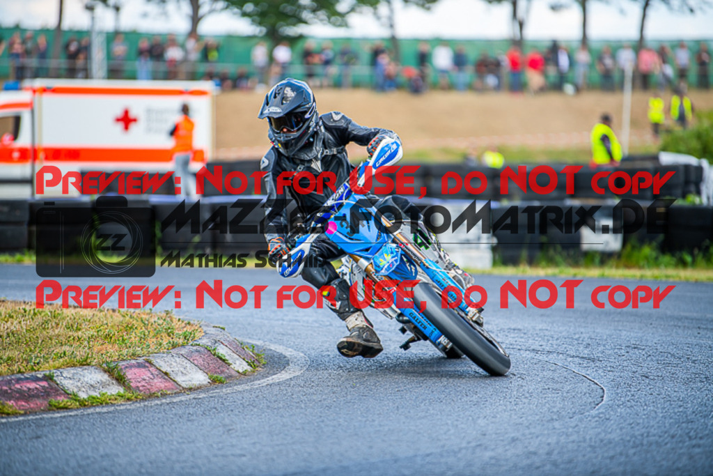 MaZZes_FotoMatrix_220528_4747 | Fotograf Mathias Schmid
Sportfotograf,
Eventfotograf,
Hochzeitsfotograf,
Portraitfotograf