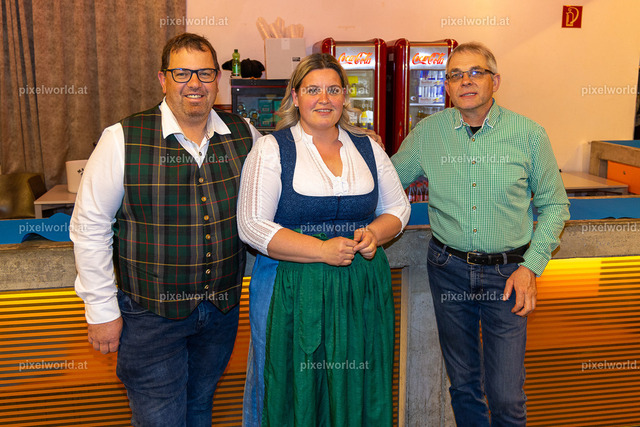 Schlager trifft Tracht | Bildershop von pixelworld.at - Realisiert mit Pictrs.com