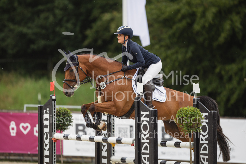 230727_BHO_Stil-L2-200 | Deine schönsten Turniermomente als professionelle Fotos! Entdecke hochwertige Pferdesport-Fotografie im Online-Shop. Jetzt Fotos finden & bestellen!