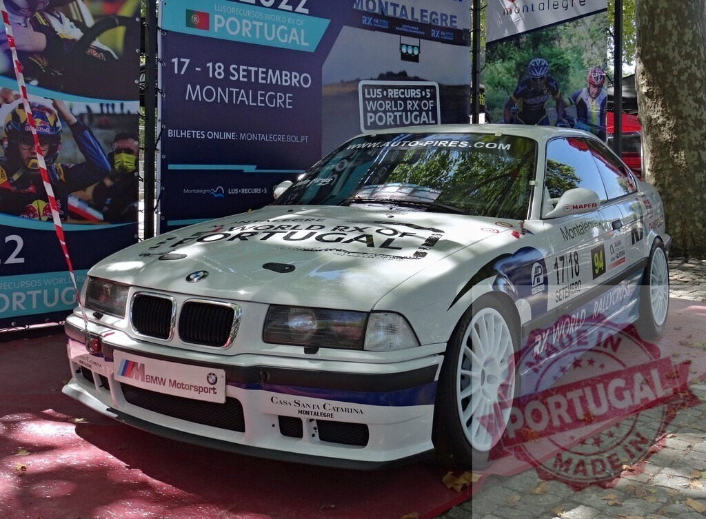 BMW E36 rallycross car displayed at World RX of Portugal | BMW E36 rally car waiting for competition at the Lusorecursos World RX of Portugal - Realisiert mit Pictrs.com