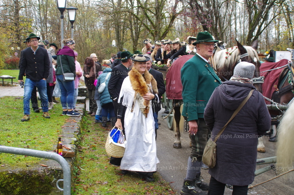 IMGP9612 | fotografiert von Axel PollmannLeonhardi Wallfahrt Benediktbeuern und Murnau, Fronleichnam, Fasching, Landschaft im Loisachtal und Benediktbeuern  - Realisiert mit Pictrs.com