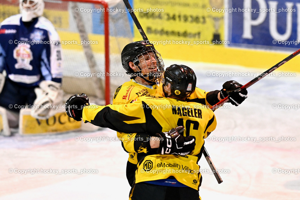 ESC Steindorf vs. EC Hornets Spittal 20.2.2024 | Jubel EC Hornets Spittal, #16 Nageler Daniel EC Hornets Spittal, #8 Komar Luca EC Hornets Spittal, ESC Steindorf vs. EC Hornets Spittal 20.2.2024, ESC Steindorf vs. EC Hornets Spittal 20.2.2024 am 20.02.2024 in Steindorf (Ossiachersee Halle), Austria, (Photo by Bernd Stefan)