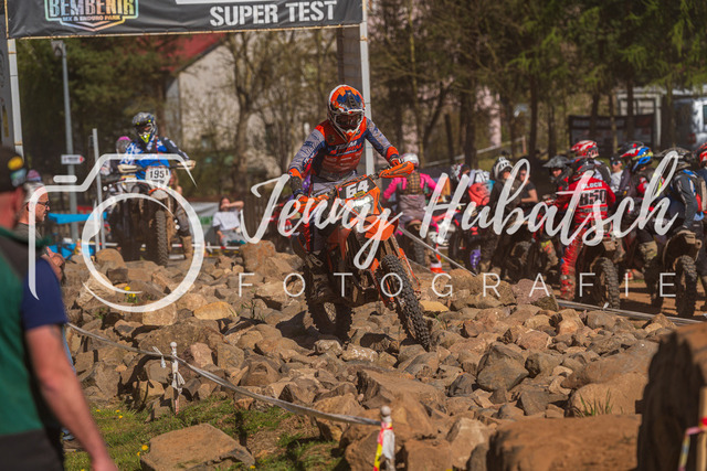 JHF.ECHT.4h.Samstag530 | jennyhubatsch-endurofotografie