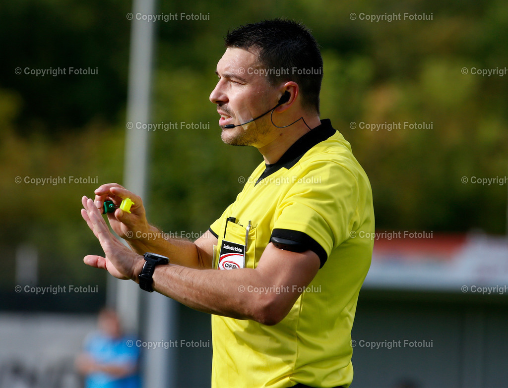 A_LUI_100922_10 | SPORT,FUSSBALL,LT1 OOE LIGA 10.09.2022 ASKOE OEDT-SPORTUNION SANKT MARTIN IM BILD: SCHIEDSRICHTER HERBERT HASLEHNER  FOTO:FOTOLUI