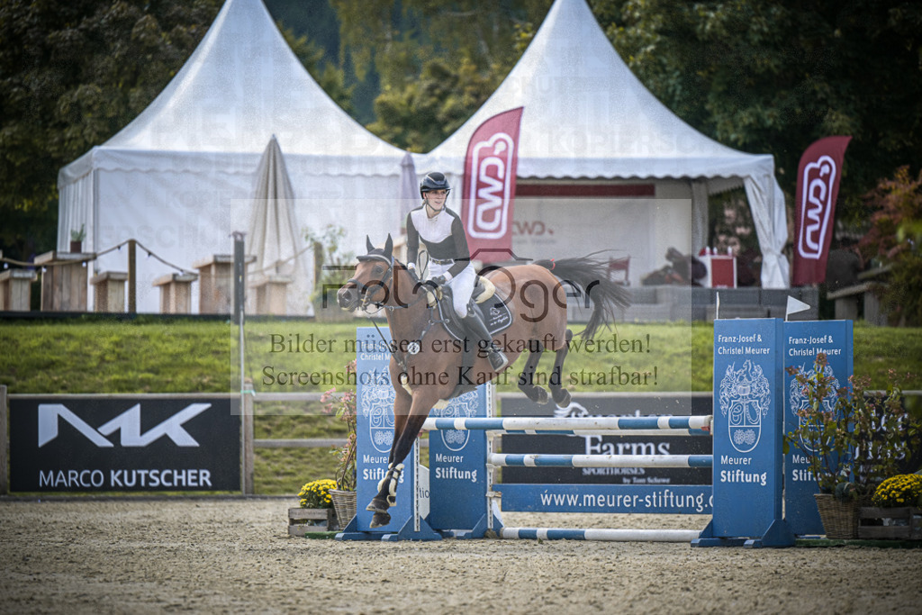 DOS_6421 | Entdecke hochwertige Reitturnierfotos von Foto Oger. Professionell, emotional und authentisch – jetzt Lieblingsmomente im Shop bestellen.Deutschlandweite Turnierfotografie. - Realisiert mit Pictrs.com