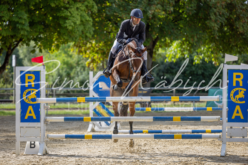 20260905-_3LI7346 | Tierfotografie Pferde, Hunde, Katzen, Haustiere.
Turnierfotografie Reitturniere, Reiten, Springreiten, Dressur in Hanau, dem Main-Kinzig-Kreis und dem Rhein-Main- Gebiet um Frankfurt