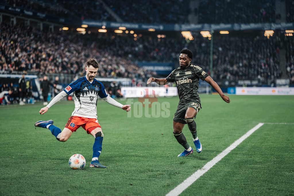 Fußball | Männer | Saison 2025/2026 | 1. Fußball-Bundesliga | 22. Spieltag | Hamburger SV vs. 1. FC Union Berlin | 14.02.2026 | v.l. Fabio Daniel Ferreira Vieira (#20, HSV) und Derrick Köhn (#39, 1. FC Union Berlin)
